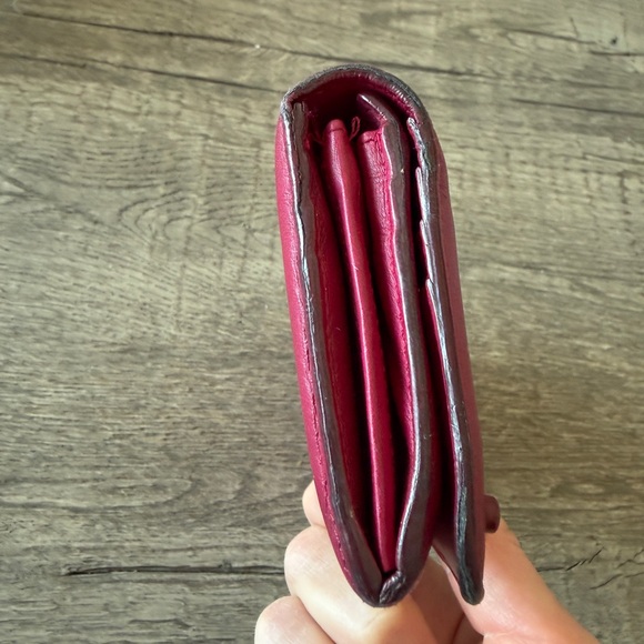 Tod’s Leather Continental Wallet – Burgundy - Picture 14 of 16